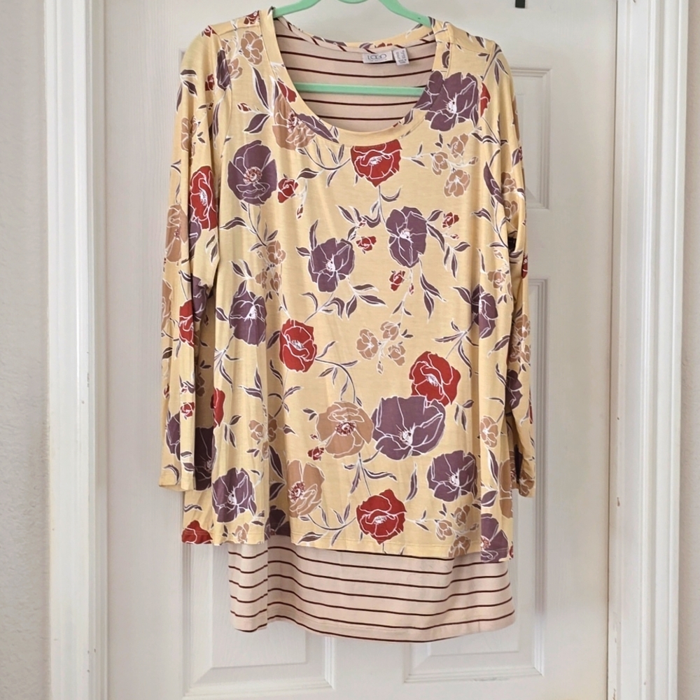 Women's Brand New Lori Goldstein/LOGO 2 Piece Tunic. Floral and Stripe. Size 1X